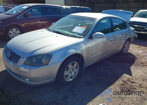 2005 Nissan Altima 2.5 S from USA, damaged, VIN 1N4AL11D55N456823